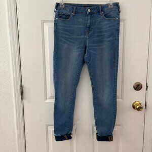 True Religion Woman's Jennie Curvy Mid-Rise Super Skinny JEans Sz 31